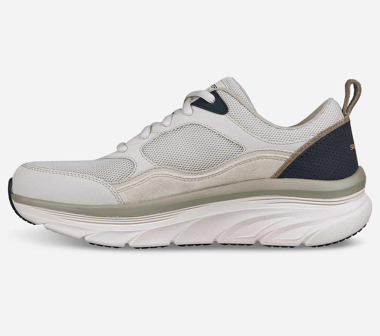 Relaxed Fit: D'Lux Walker - New Moment Shoe Skechers