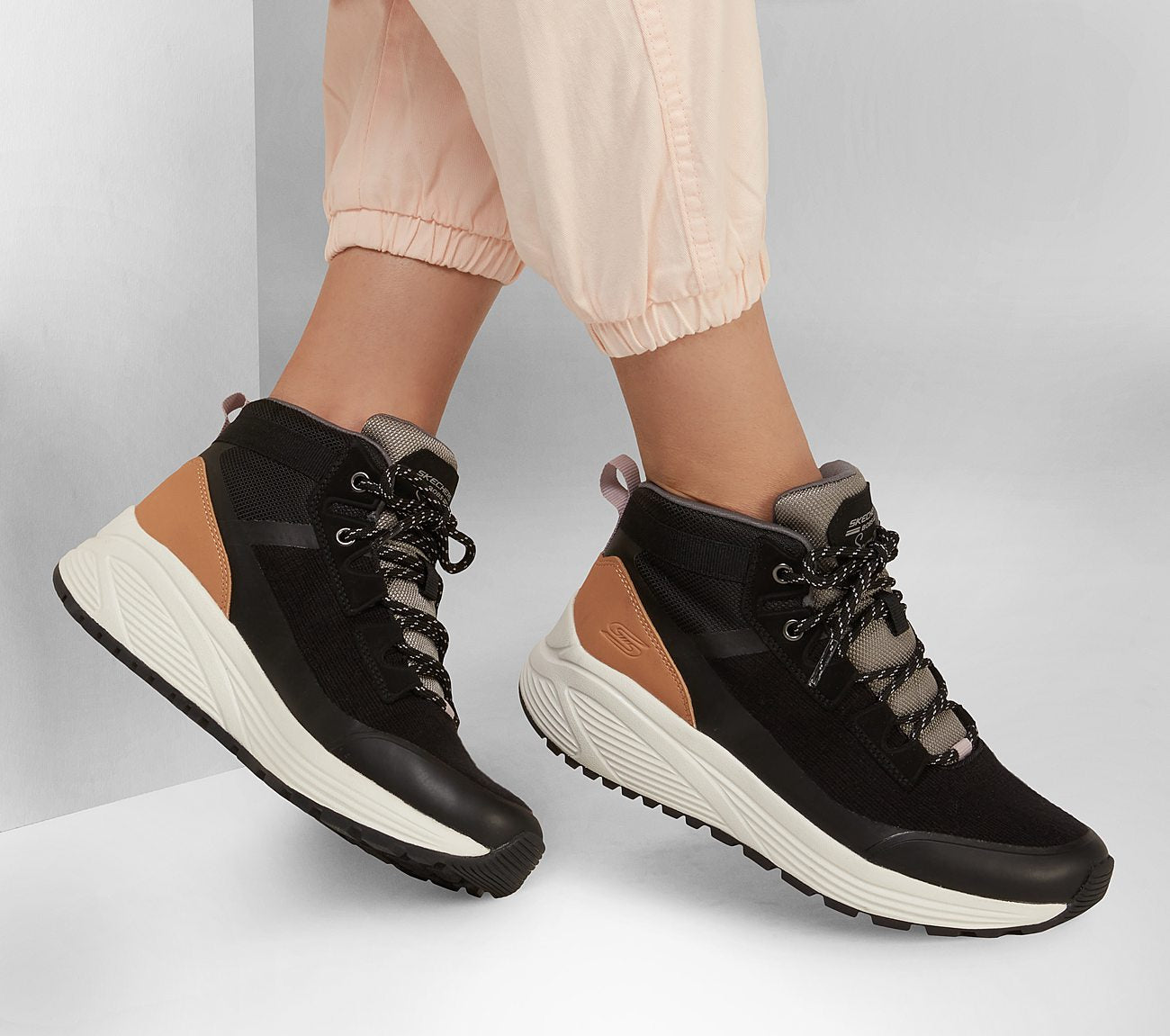 BOBS Sparrow 2.0 Boot Skechers