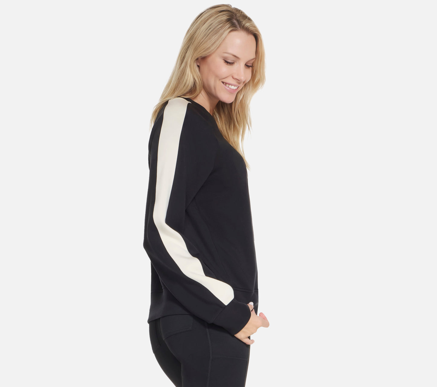 SkechLuxe Elevate Crewneck Clothes Skechers.fi