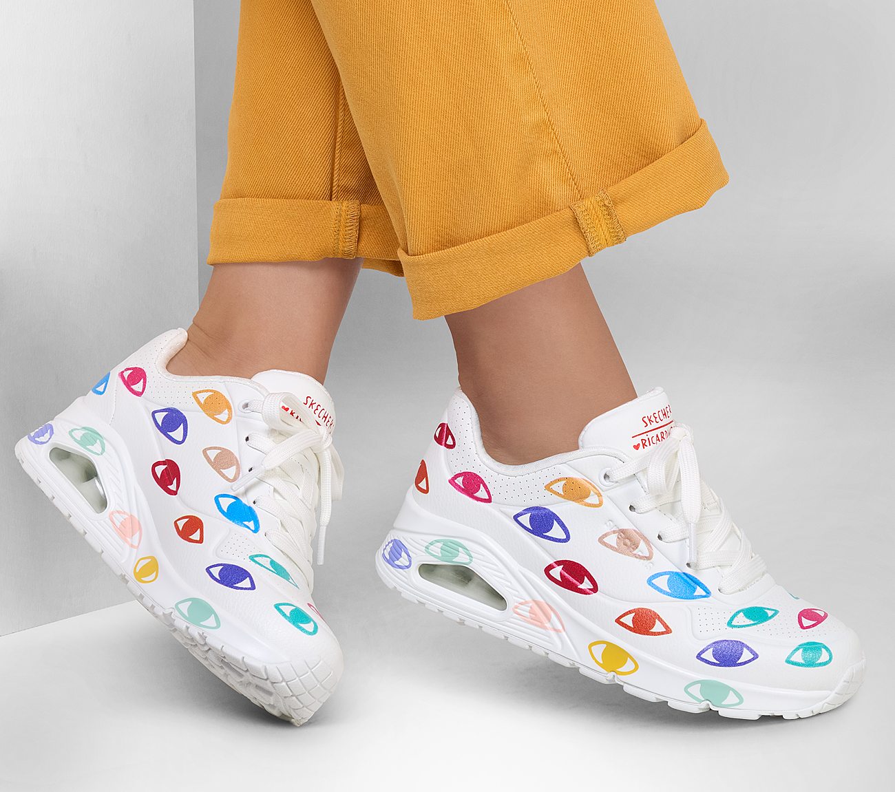 Ricardo Cavolo: Uno - Many Eyes Shoe Skechers.fi