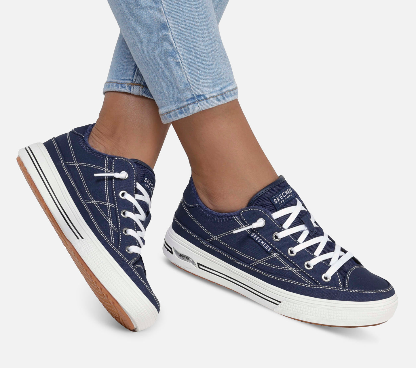 Wide Fit: Arch Fit Arcade - Arcata Shoe Skechers.fi