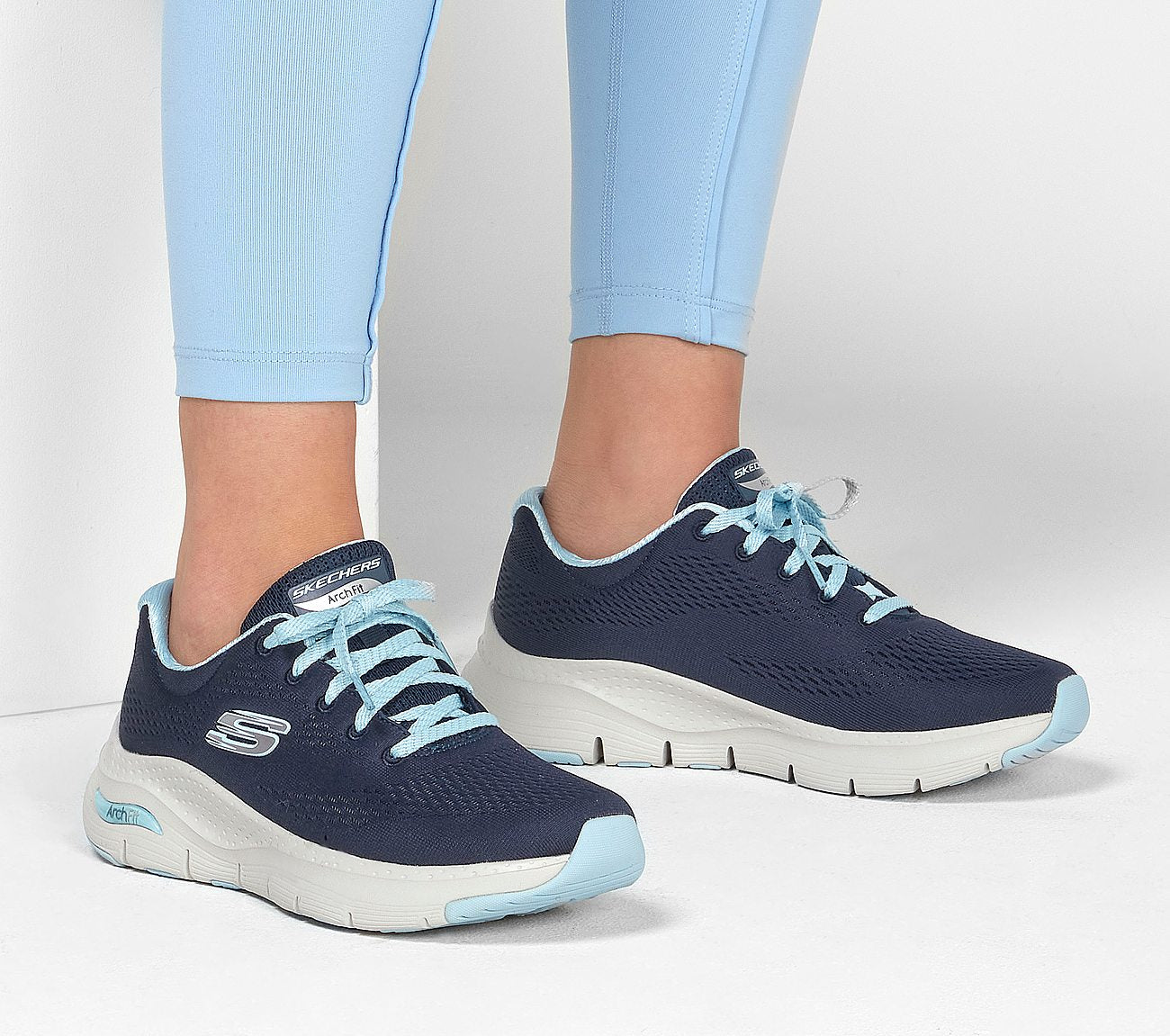 Wide Fit: Arch Fit - Big Appeal Shoe Skechers