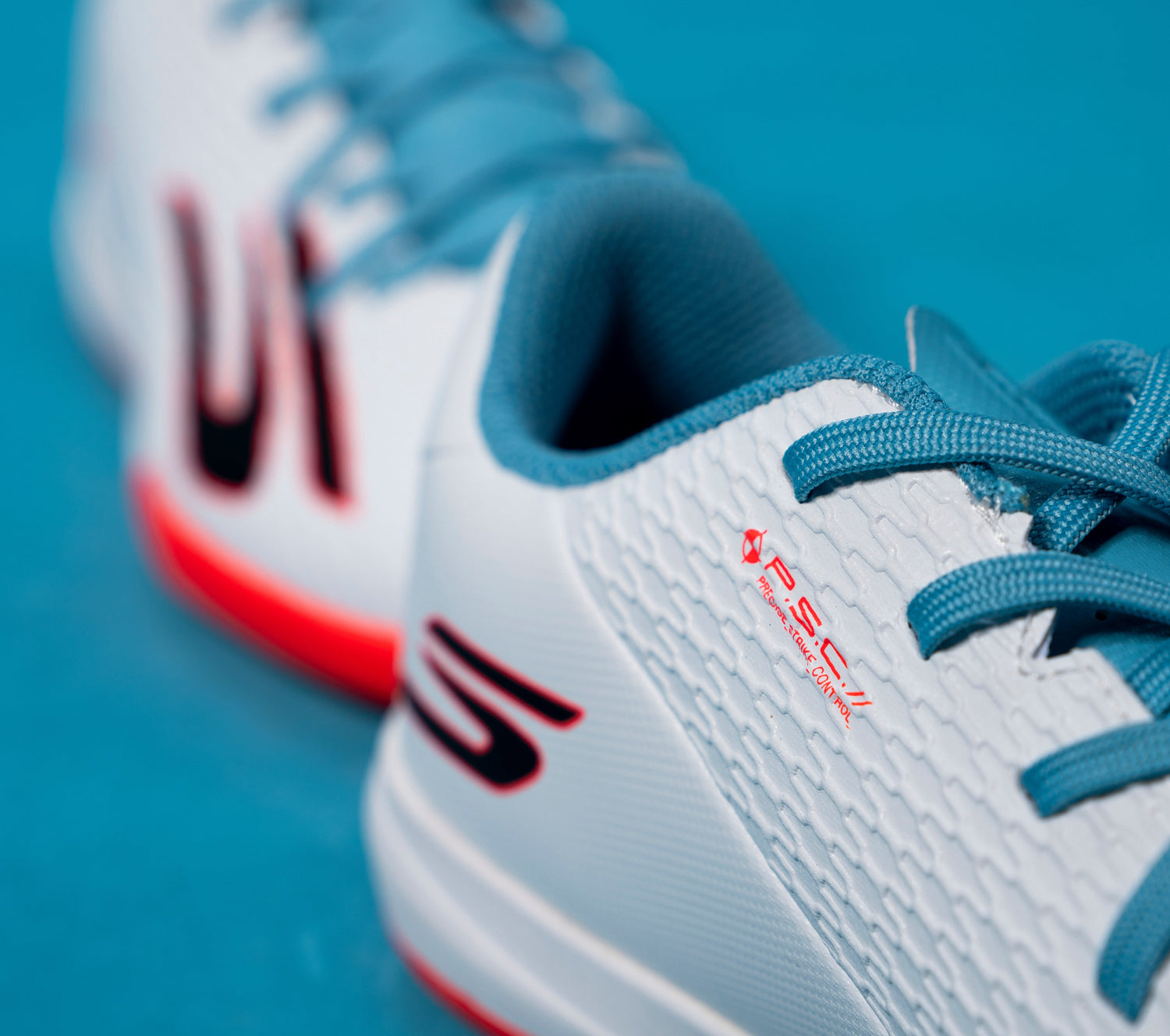 SKX_2 JR Youth IC Football Skechers.fi