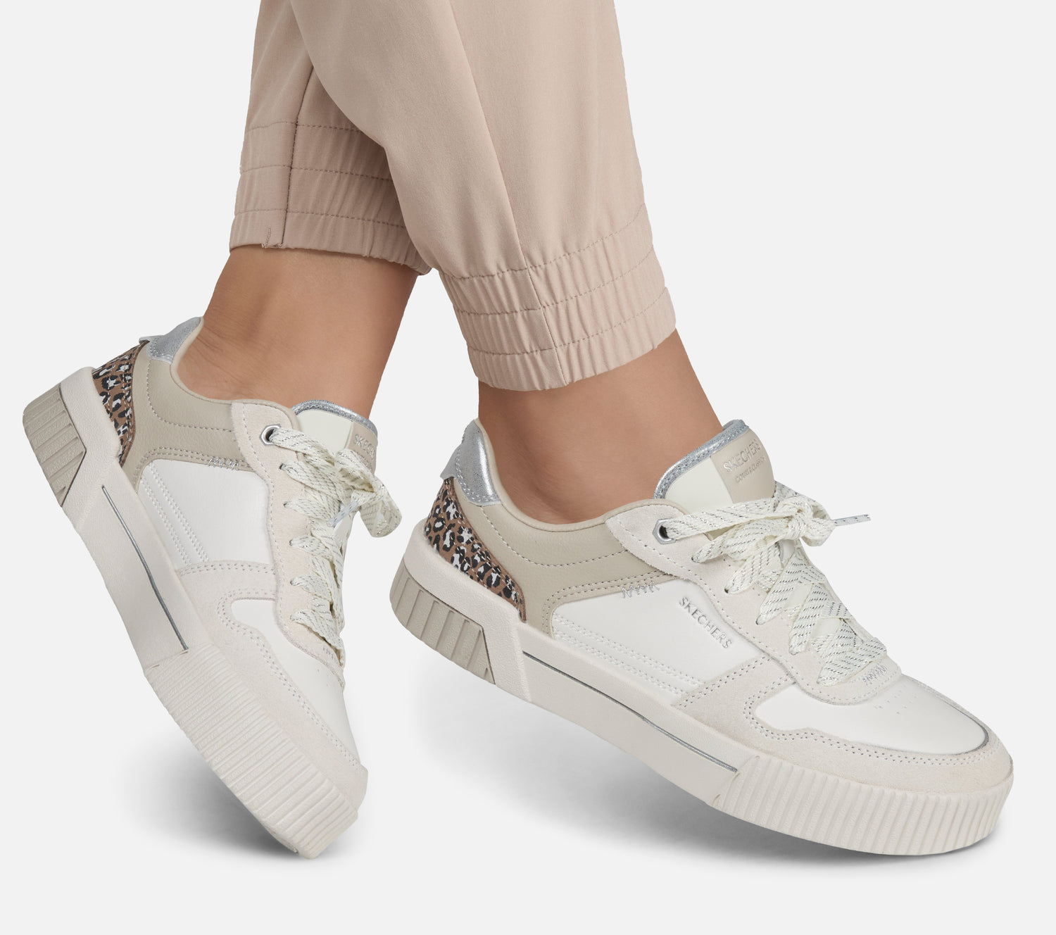 Jade - Lustrous Luxury Shoe Skechers.fi