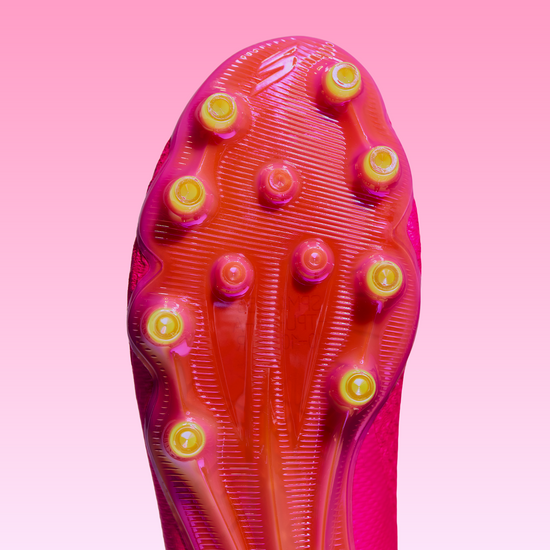 Jalkapallokengät tekonurmelle (Artificial Grass)