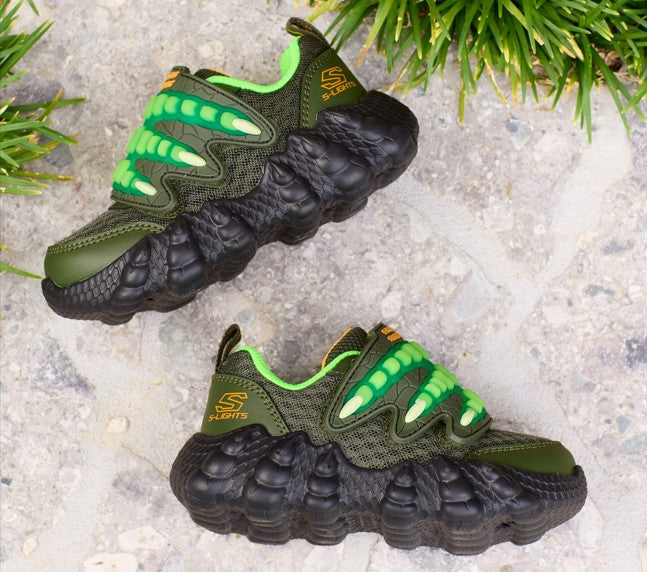 Katso suosittuja vilkkuvia kenkiä lapsille