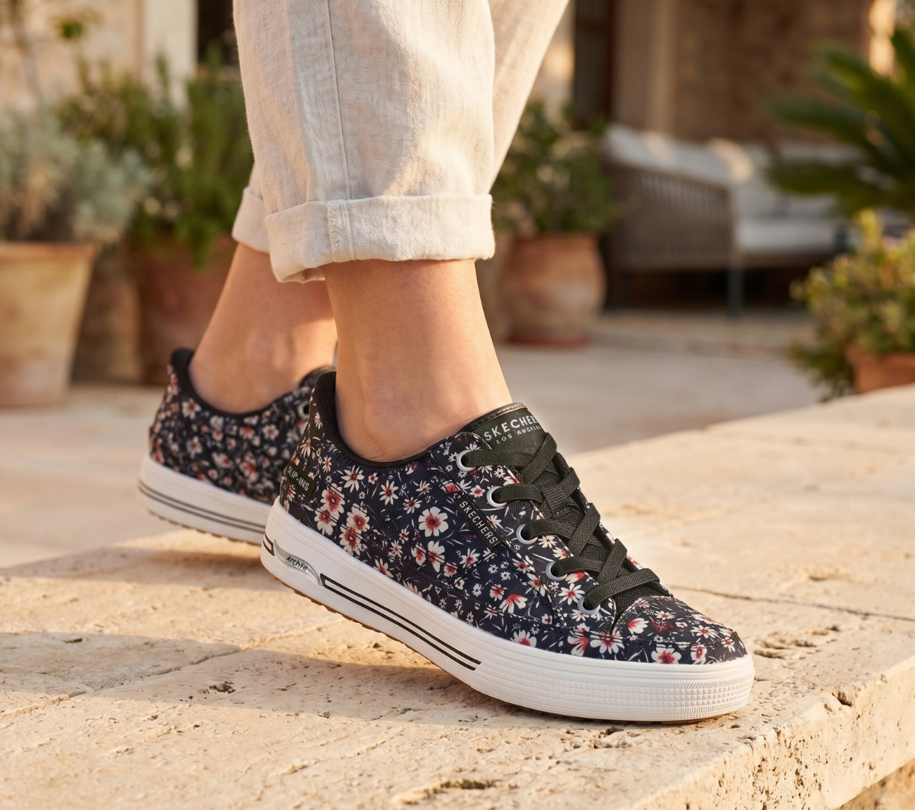 Slip-ins: Arch Fit Arcade - Wild Nite Shoe Skechers.fi