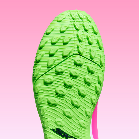 Jalkapallokengät tekonurmikentille (Turf)